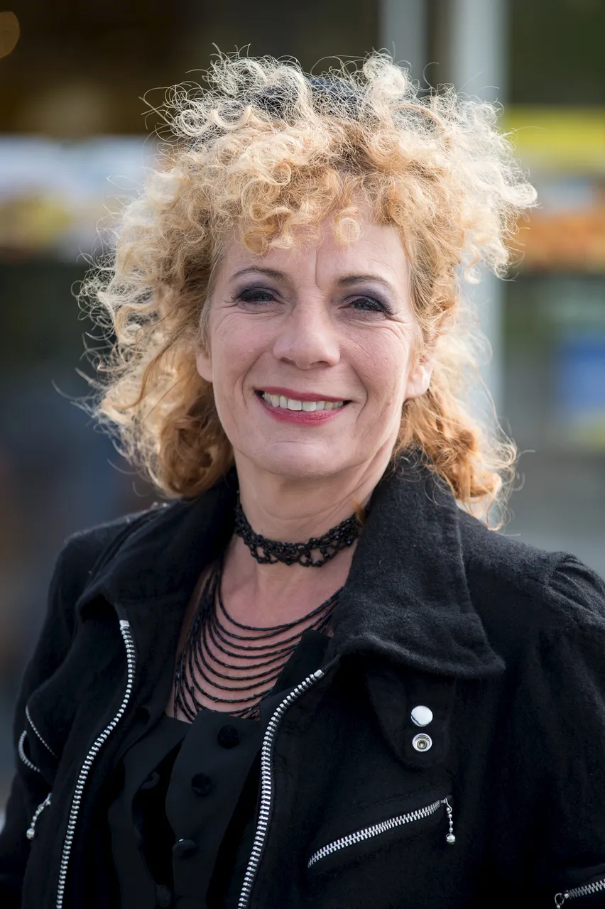 Nina Hoger