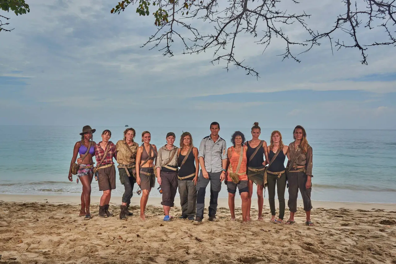 Bear Grylls: Surviving the Island