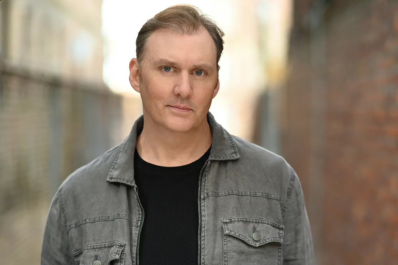 Scott Nicholson