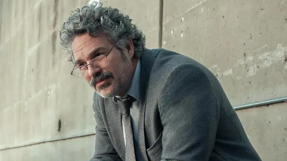 Mark Ruffalo Plays A Lot Of Cops. His Crime 101 Co-Stars Chris Hemsworth  And Halle Berry Told Us What Makes Him So Good At It